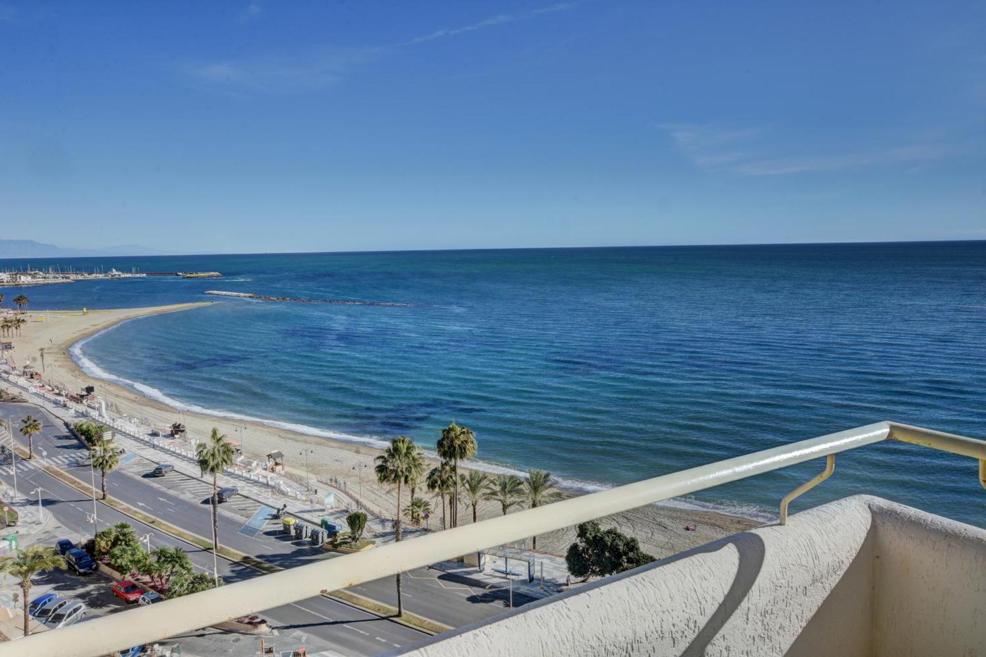 New Sunset Apartment - C&G Benal Beach Benalmádena Eksteriør billede